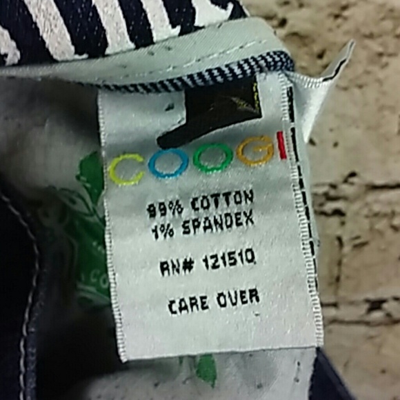 Coogi Straight Leg Jeans Size 7/8  Low Rise Blue Embroidered Pockets EUC - Picture 8 of 8